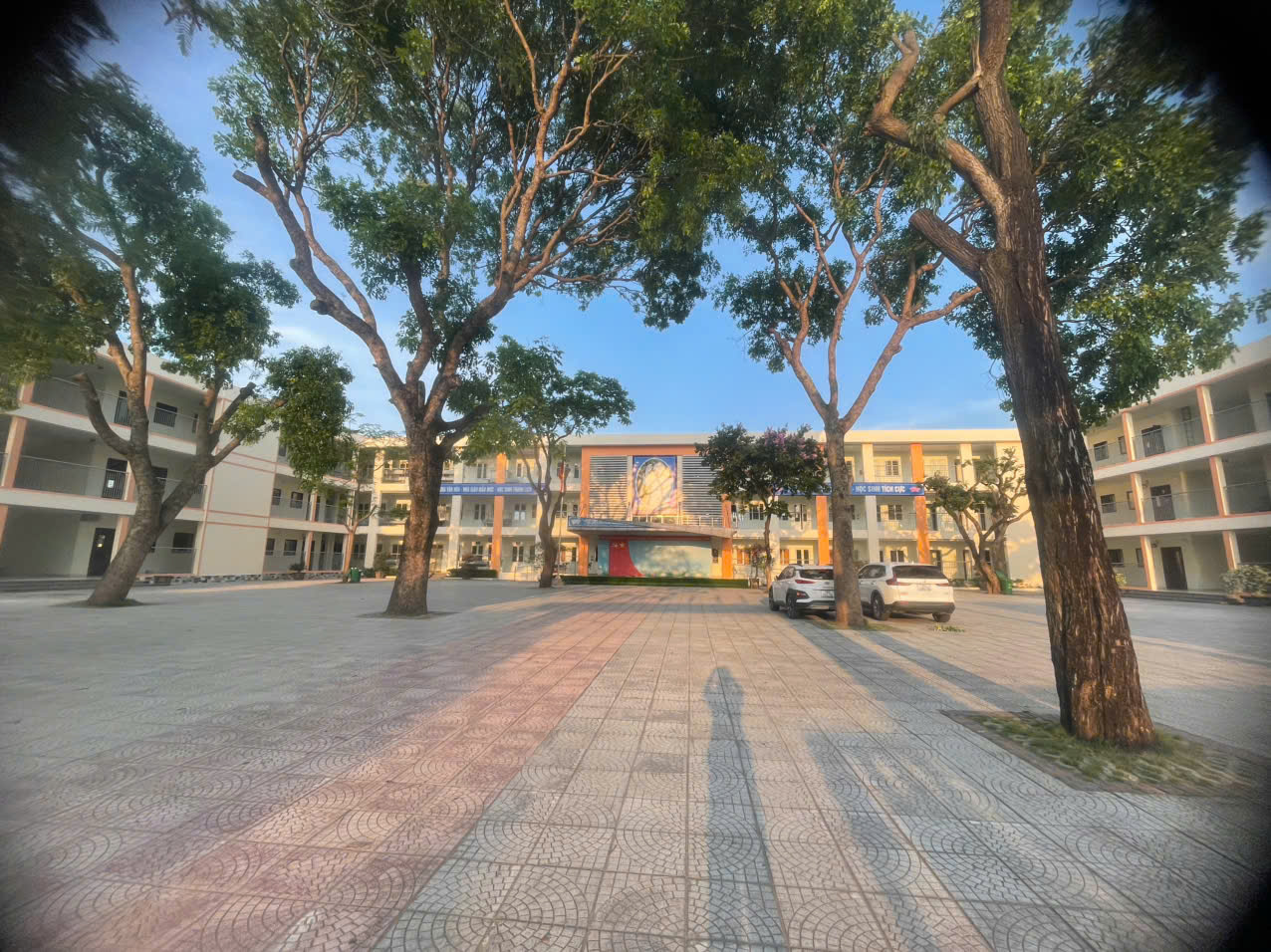 THCS Lệ Chi