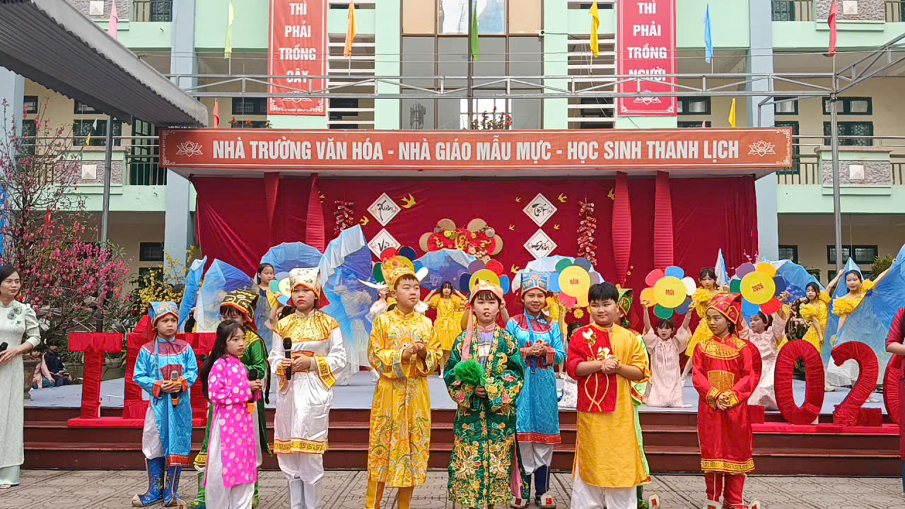 Tiểu học Minh Khai